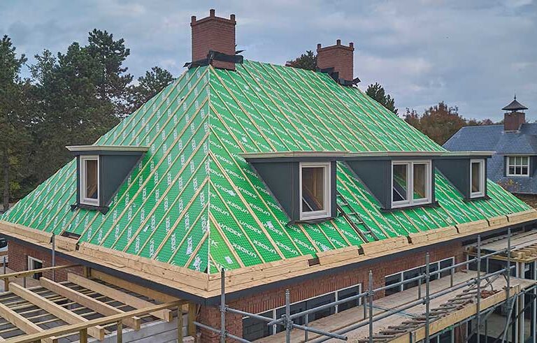 Dakisolatie Hellend dak.